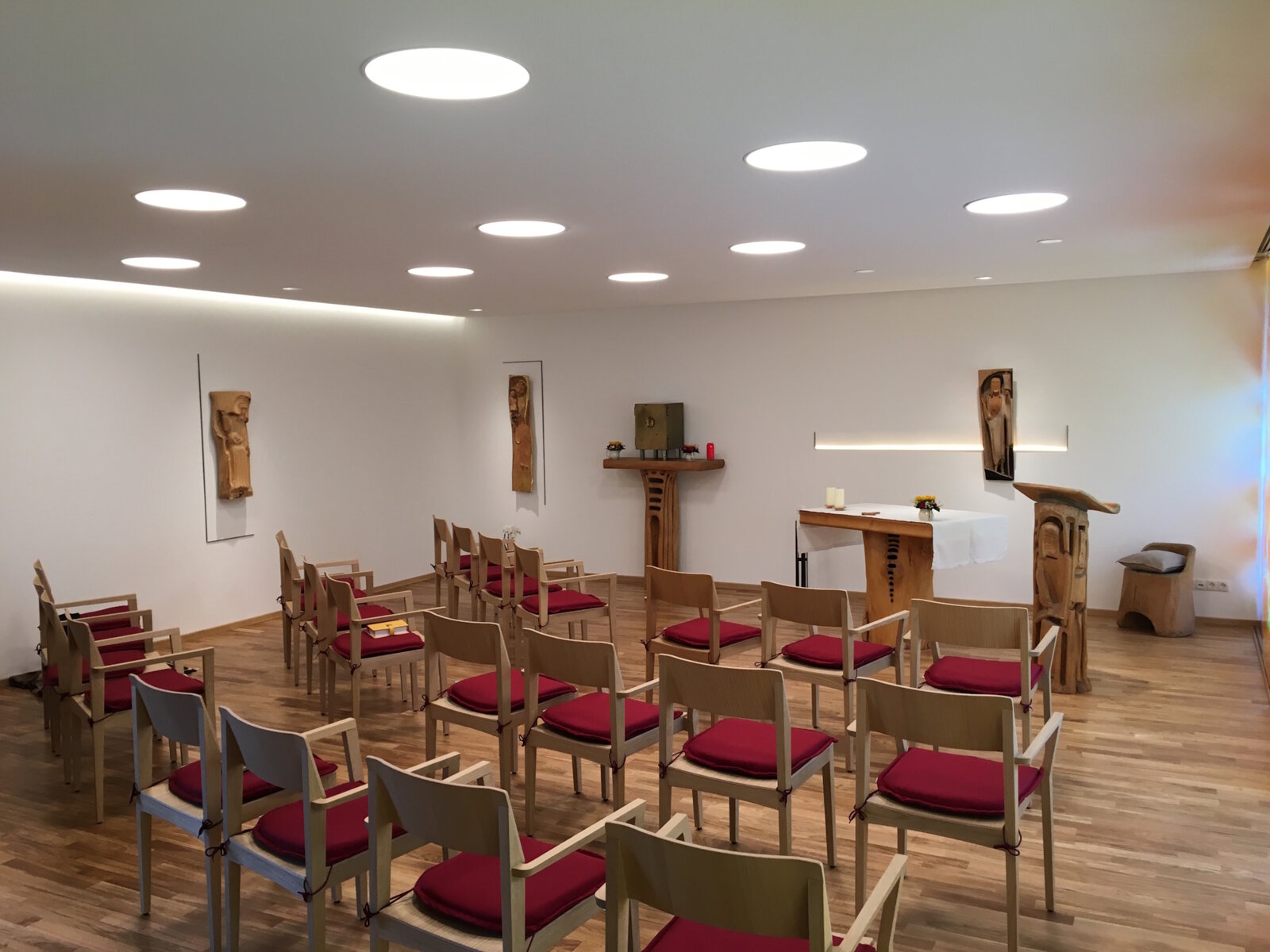 CJ Schwesternwohnheim Kirche
